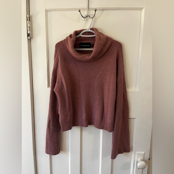 Sweater - Picture 1 of 2